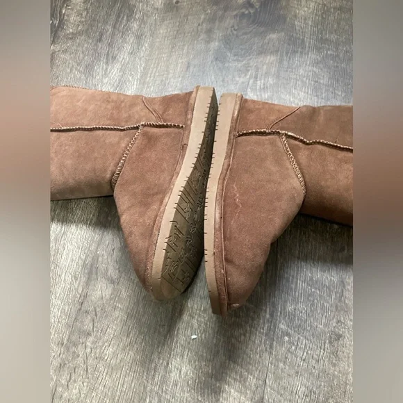 Bear Paw Boots - Picture 3 of 4